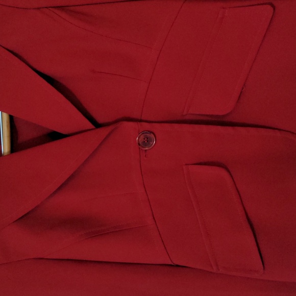 Renee Micheals bombshell lipstick red mini skirt suit size 6 - Picture 3 of 8